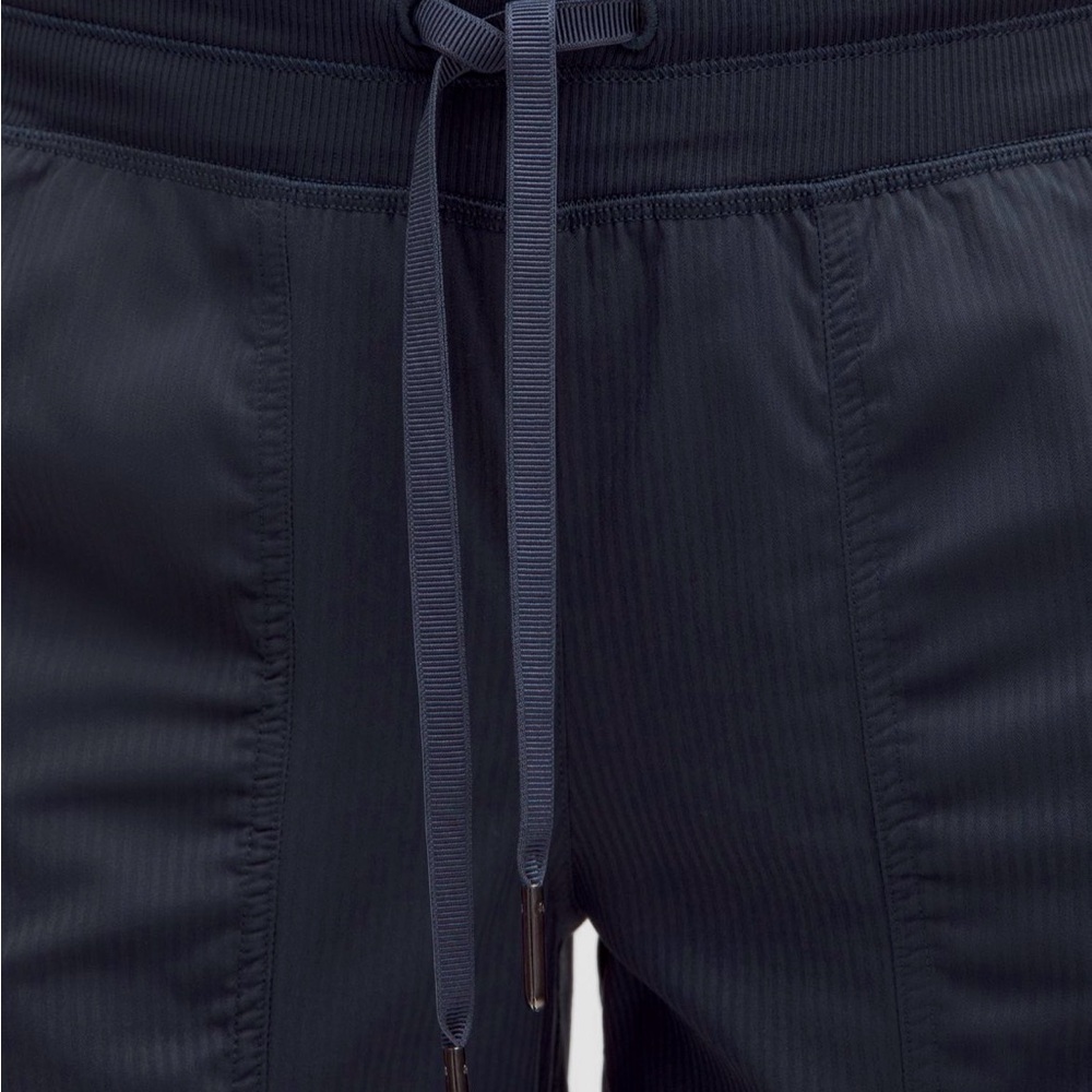 Lululemon dance studio mid rise jogger pants, true navy, size 6 EUC - Picture 5 of 10